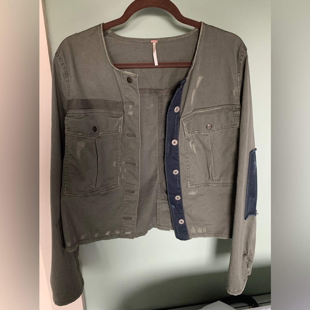Free People Distressed Military Jacket Army Green size L EUC